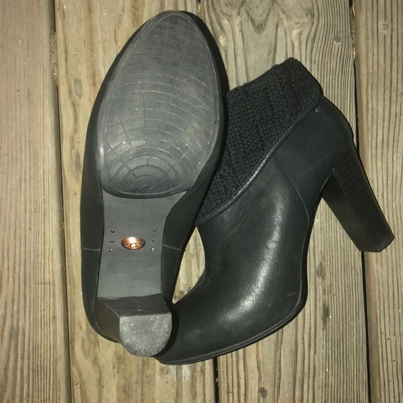 UGG Leather Bootie - Picture 3 of 4